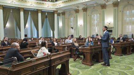 Assemblymember Rivas welcomes Gilroy Leadership Group on the Assembly Floor
